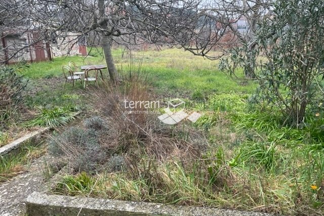 Istria, Pula, Veli vrh, residential building plot 2700m2, access road!! Sale