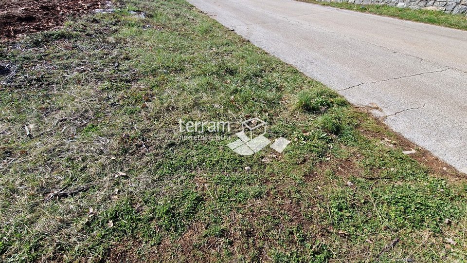 Istria, Tinjan, building plot 1490m2 with building permit for a house with a swimming pool for sale