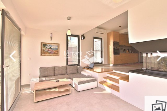 Istrien, Liznjan, Duplex-Penthouse mit Meerblick, 173m2, möbliert!