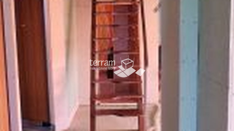 Istrien, Fažana, zweistöckige Wohnung 209m2, 4 Schlafzimmer, Parkplatz, Meerblick! #Verkauf
