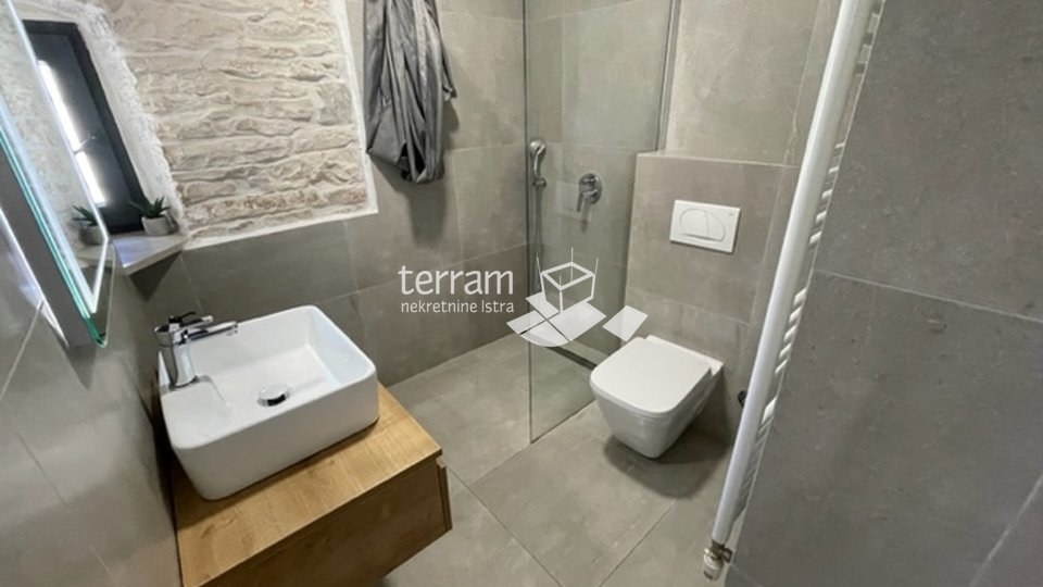 Istra, Fažana, okolica, kuća sa bazenom, 200m2, 4SS+DB, namješteno!! #prodaja