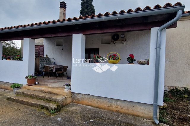 Istria, Pula, Valtura, detached house 136m2 for sale