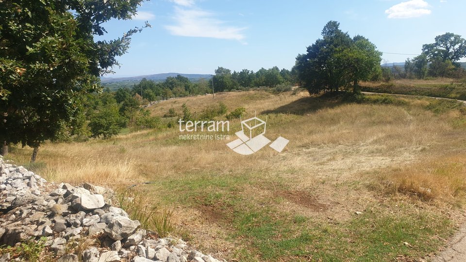 Istria, Pićan, Sveta Katarina, building land 2495m2 for sale