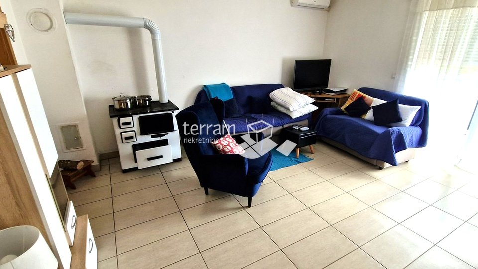 Istra, Fažana, stan u prizemlje 77m2 blizina mora prodaja