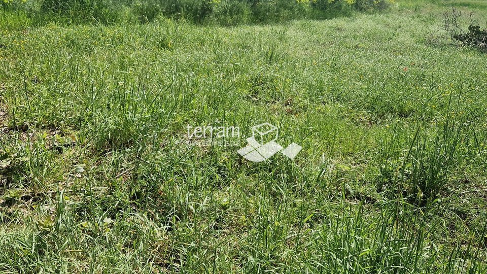 Istra, Loborika, prodaju se dva građevinska zemljišta 520m2 - 575m2