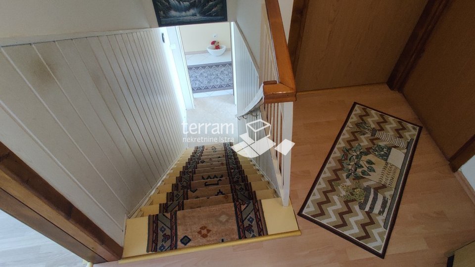 Istria, Pula, Vidikovac, end terraced house 242.23 m2 with garden 472m2, for sale