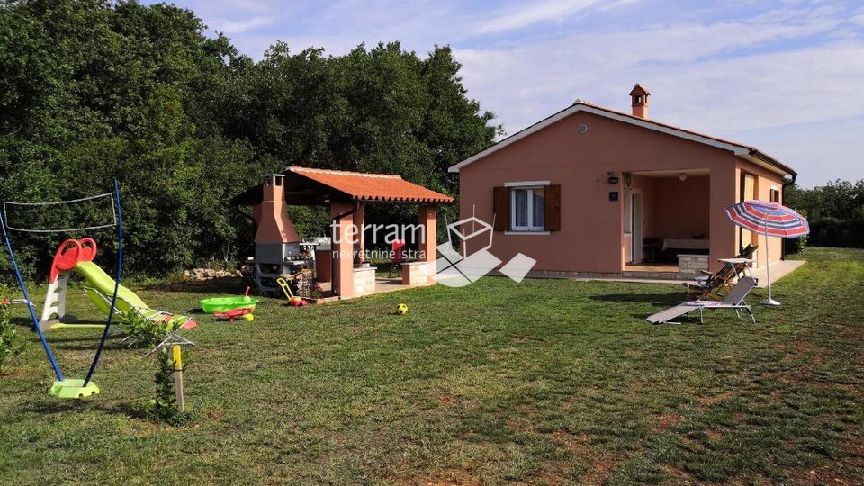 Istra, Šišan, prekrasna samostojeća kuća 80m2, 2SS+DB, 1200m2 okućnice, namješteno, NOVO!! #prodaja