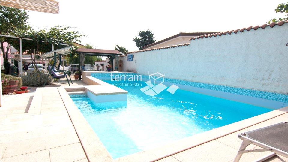 Istria, Fažana, Valbandon, detached house 438m2 with swimming pool, for sale